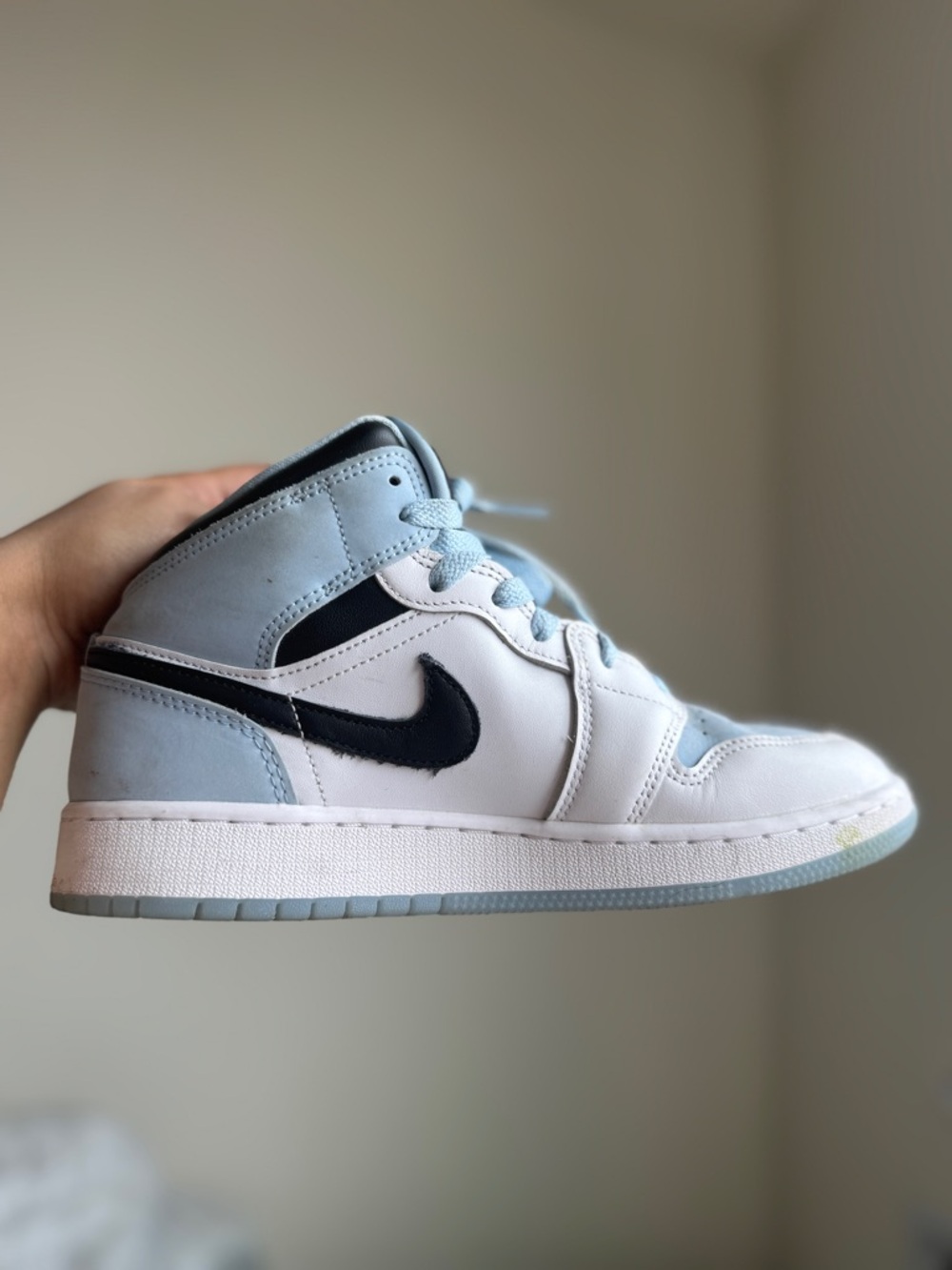 Nike High-Top Sneakers in Light Blue White and Black